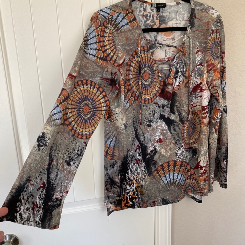 Top - Picture 3 of 7